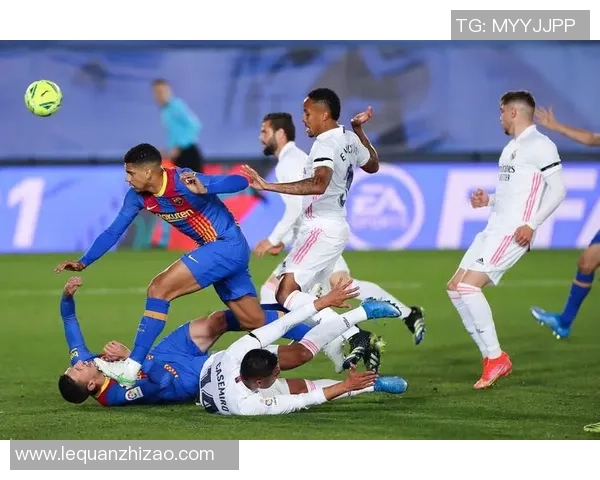 疯狂足球星期四大狂欢，畅享每一场精彩对决与绝妙时刻！