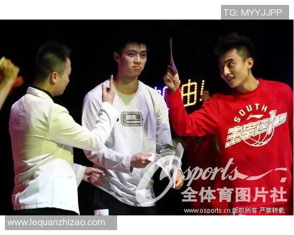 足球明星云集的酒吧传奇 聚焦球场背后的星光与魅力